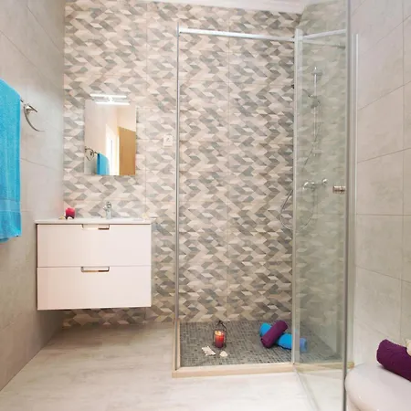 Villa In Ferreiras With Private Pool * Ferreiras